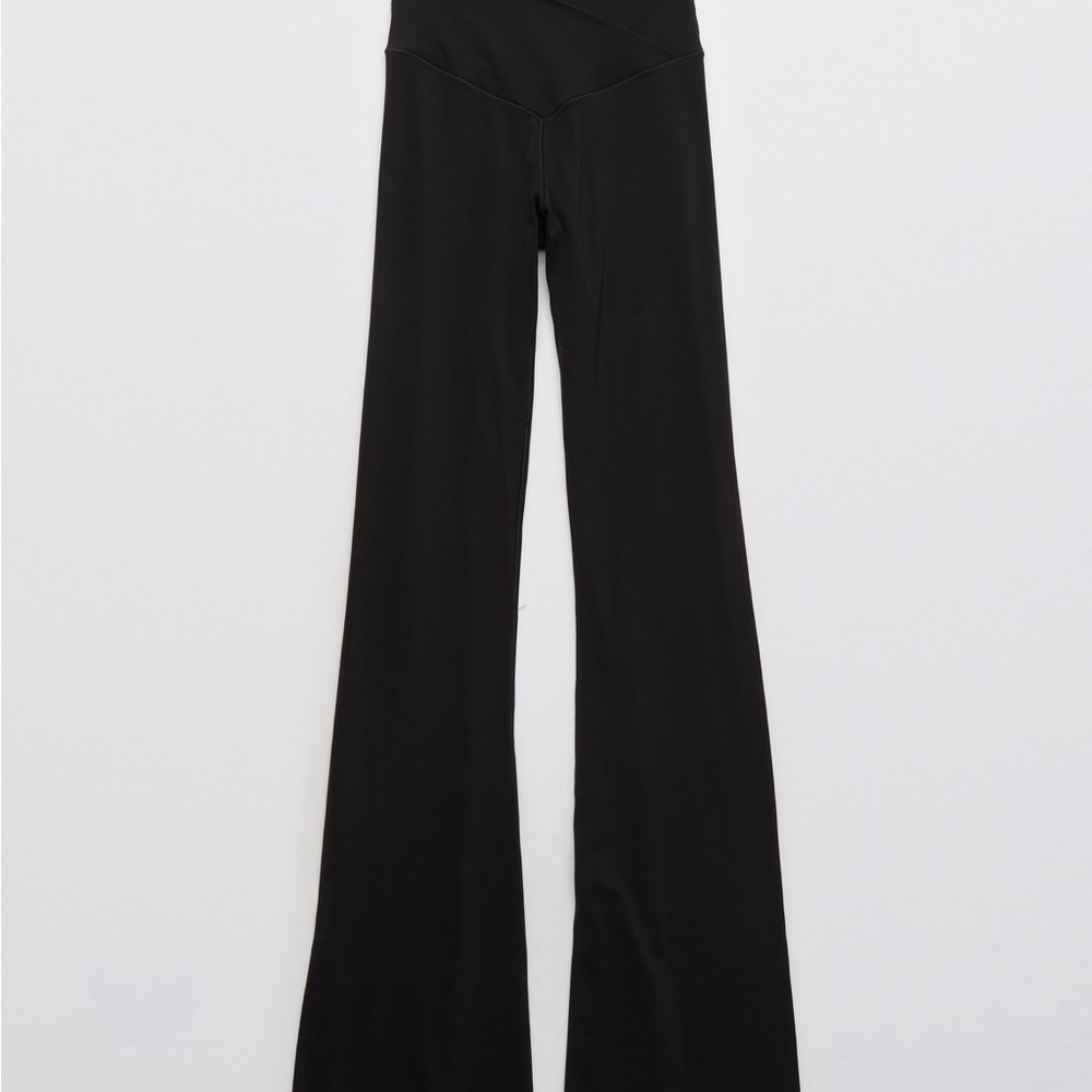 Aerie offline real me crossover flare legging